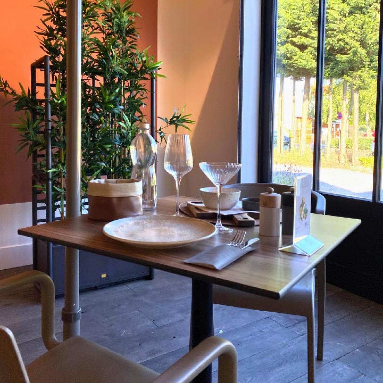 showroom Lille, Vanlenciennes et Dunkerque. Showroom,Situé,dans,ancien,corps,ferme,à,Marquette-lez-Lille,showroom,vous,invite,à,découvrir,large,choix,d’équipements,pour,cuisines,professionnelles,dédiés,restaurateurs,traiteurs